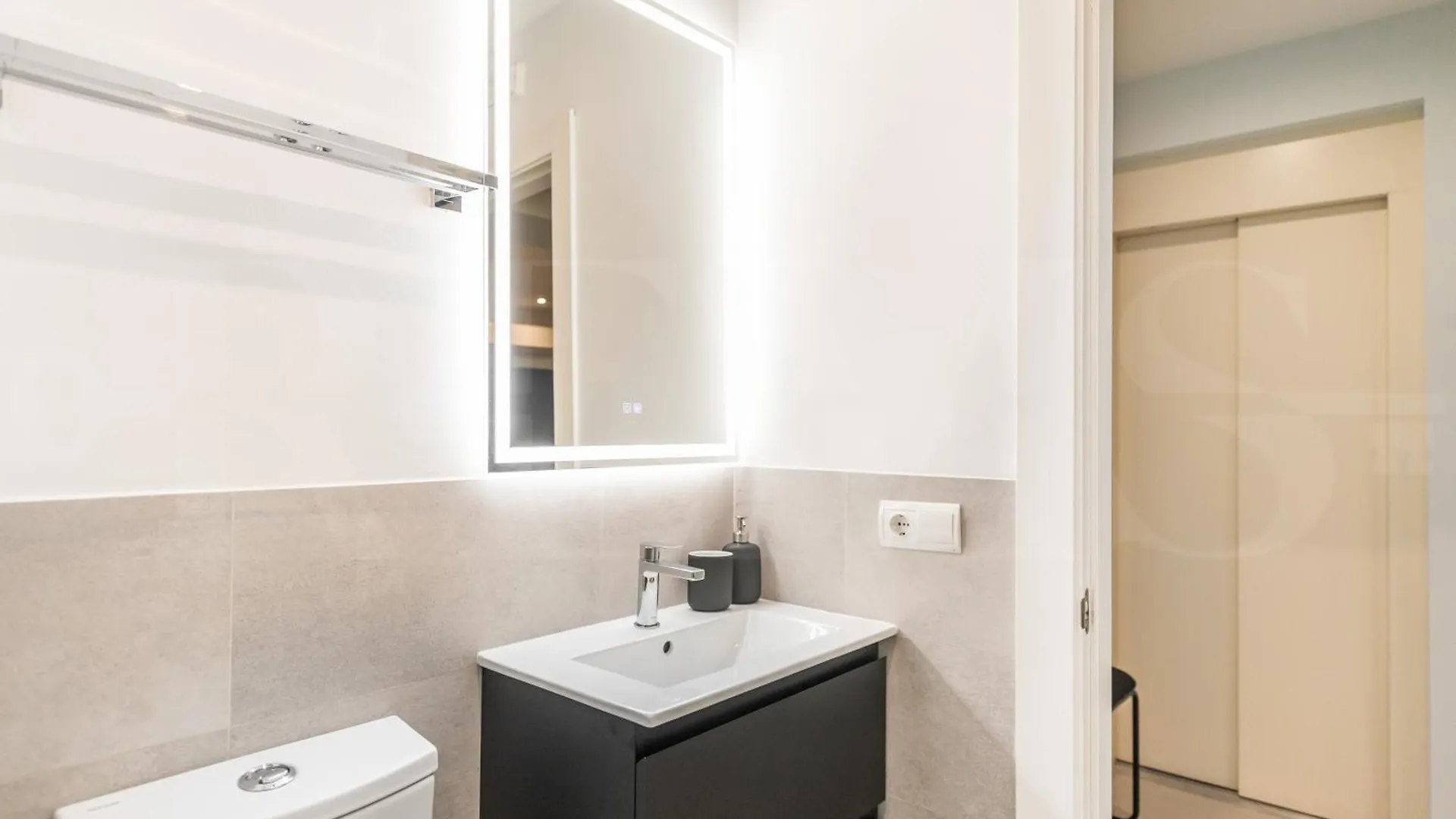 דירה Modern Studio In The Heart Of Malaga By Rems